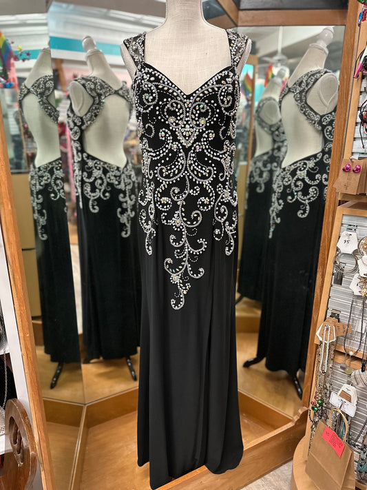 Sean Collection Black and Silver Formal Gown in 12