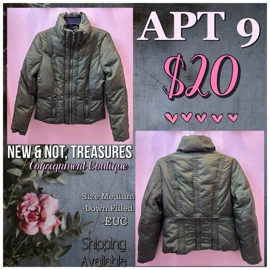 APT 9, size Medium. Down Filled Puffer Coat, Zipper Pockets. EUC