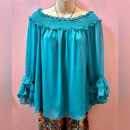 GiGio Aqua Blue Smocked Ruffle Sleeve Women’s Top. Large. EUC