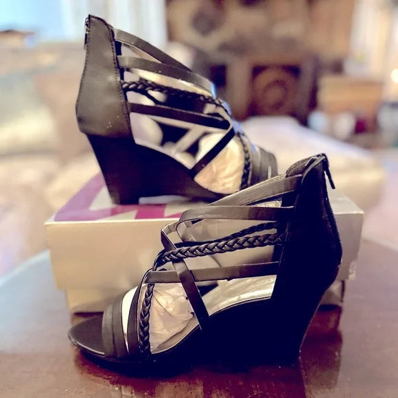 NWB $50 Lane Bryant Black Braided Strappy Wedge Heel Sandal Back Zip Size 9W