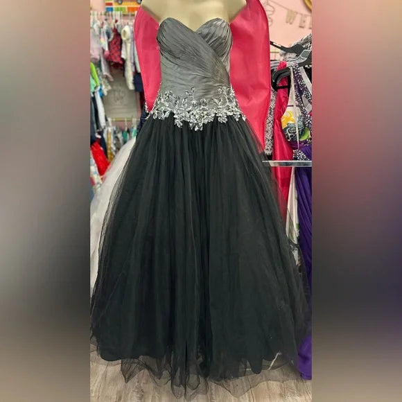 Night Moves Women 6 Black Silver Sweetheart Ball Gown Tulle Dresses Prom Dress