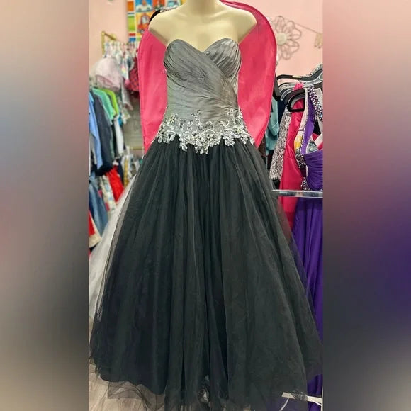 Night Moves Women 6 Black Silver Sweetheart Ball Gown Tulle Dresses Prom Dress